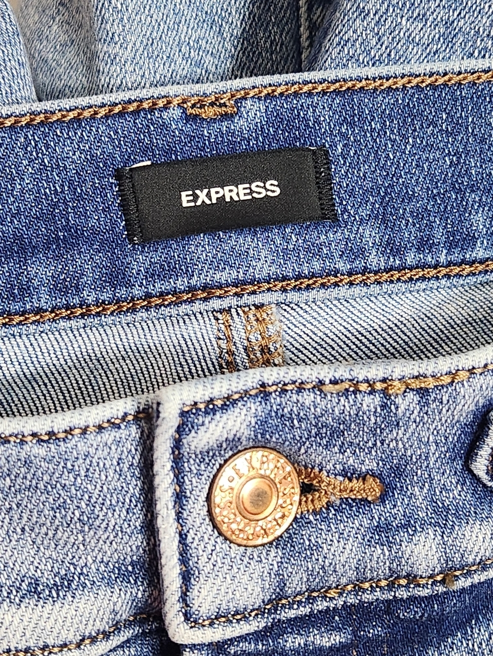 EXPRESS Mid Rise Skinny Jeans - Picture 14 of 14